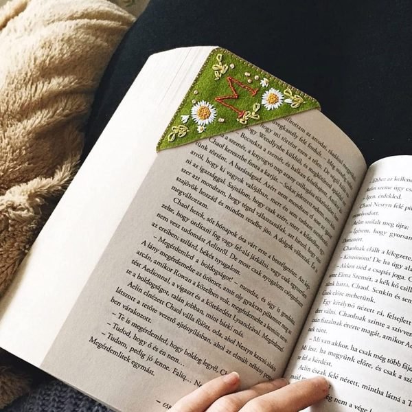 wholesale personalized hand embroidered corner bookmark, 26 letters cute flower embroidered corner bookmark embroidery book marker clip for book lovers bookmarks for reading lovers meaningful gif (summer, m) free samples